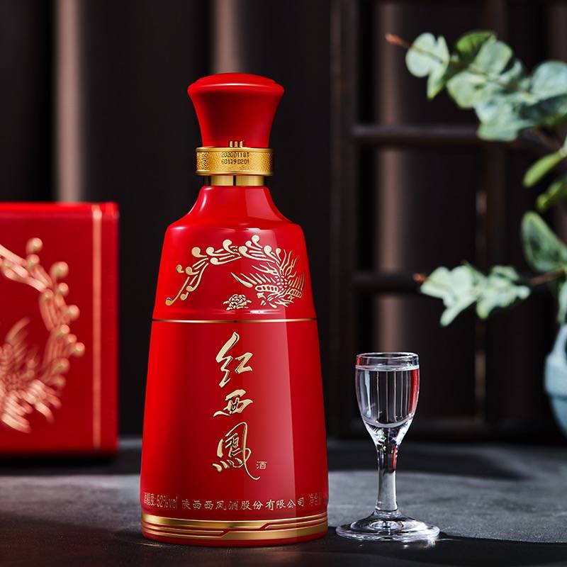 西鳳酒：展現(xiàn)傳統(tǒng)釀造技藝<strong></p>
<p>西鳳酒
</strong>，卓越品質(zhì)續(xù)寫華章:西鳳酒
