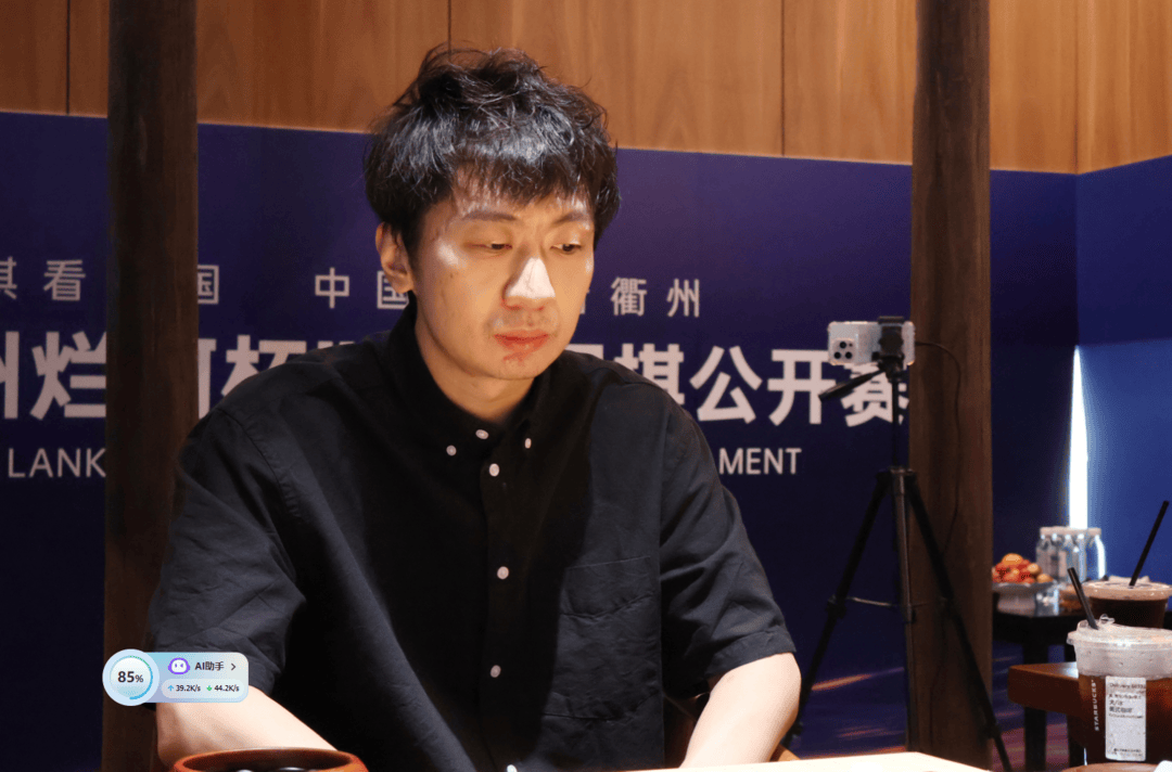 成都棋手黨毅飛擊敗韓國第一人<strong></p>
<p>西鳳酒
</strong>，拿下職業(yè)生涯第二個世界冠軍:西鳳酒
