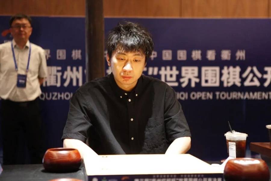 “抗申”成功首捧衢州爛柯杯冠軍<strong></p>
<p>西鳳酒
</strong>，黨毅飛透露擒下申真谞的秘訣:西鳳酒
