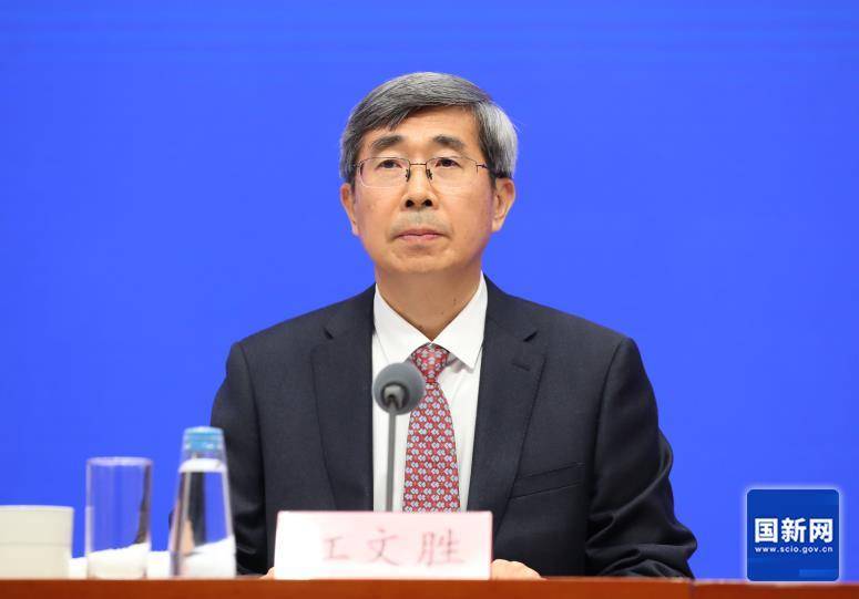 農(nóng)業(yè)農(nóng)村部副部長(zhǎng)：在尊重農(nóng)民意愿基礎(chǔ)上<strong></p>
<p>西鳳酒
</strong>，對(duì)農(nóng)村宴席類別、桌數(shù)、菜品費(fèi)用等提出倡導(dǎo)性標(biāo)準(zhǔn):西鳳酒
