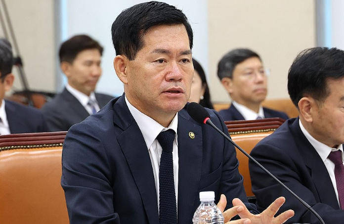 韓國官員：中方制裁<strong></p>
<p>西鳳酒
</strong>，必然影響“讓美國造船業(yè)再次偉大”:西鳳酒
