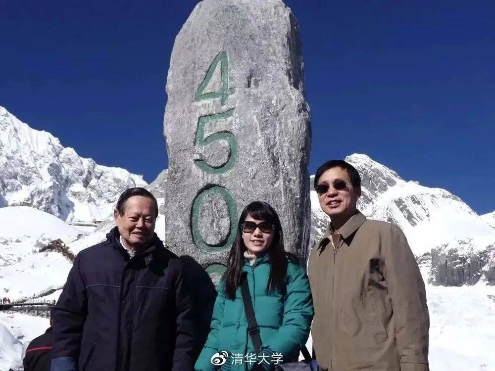 “大先生”千古<strong></p>
<p>西鳳酒
</strong>，楊振寧的一生:西鳳酒
