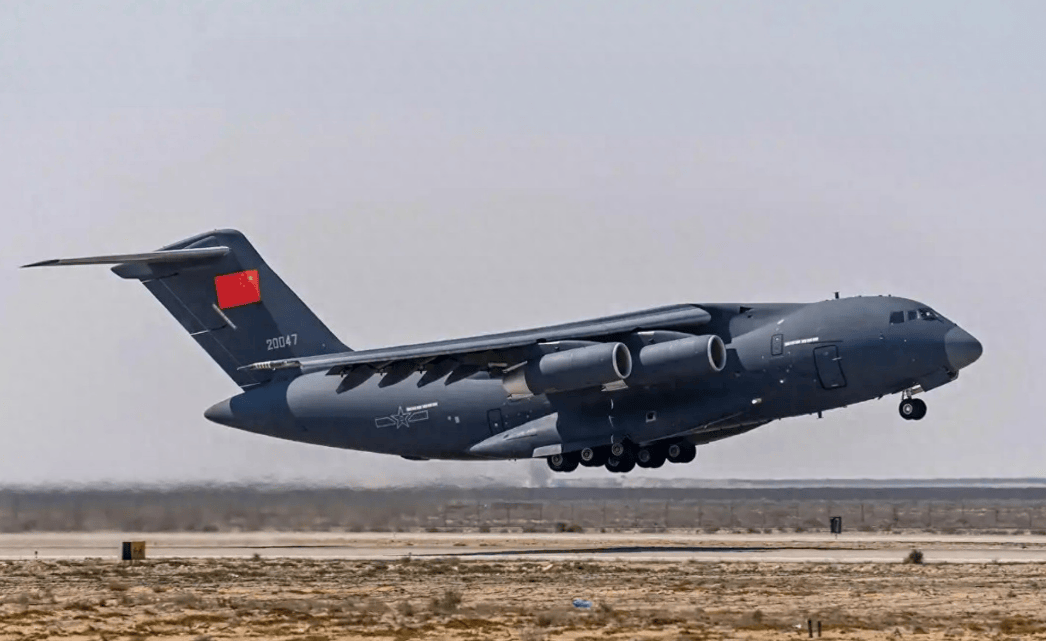 非洲上空，中國攻勢空軍出場，殲-10C萬里跨越，多國對華開放領(lǐng)空:西鳳酒
