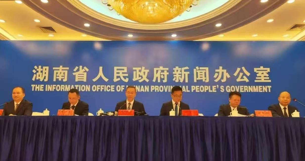 湖南株洲：地區(qū)生產總值增長近千億 高質量發(fā)展成色足:西鳳酒
