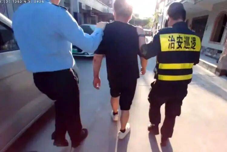 上海男子有穩(wěn)定工作和收入<strong></p>
<p>西鳳酒
</strong>，卻總沉迷在深夜干這事……被抓了！:西鳳酒

