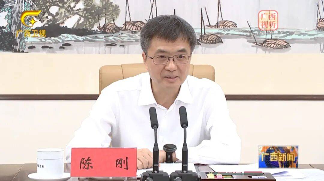 廣西壯族自治區(qū)黨委書(shū)記陳剛最新署名文章:西鳳酒
